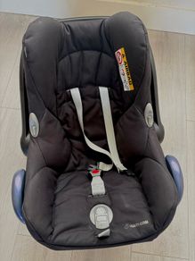 Maxi cosy infant car seat with ISO Fix