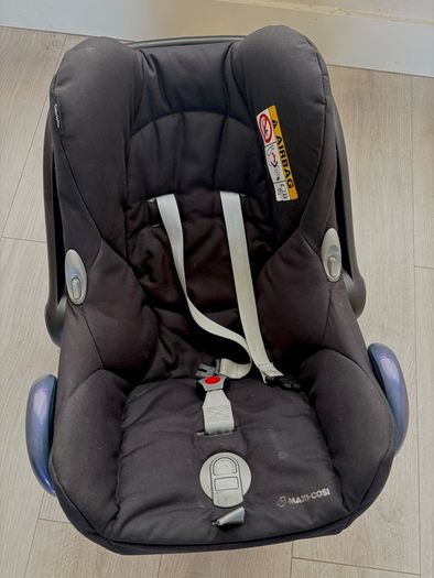 Maxi cosy infant car seat with ISO Fix