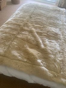 Fur bed throw