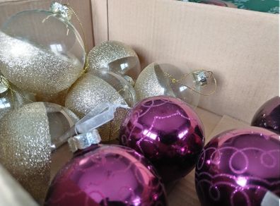 x1 Box of x12 Glass Baubles