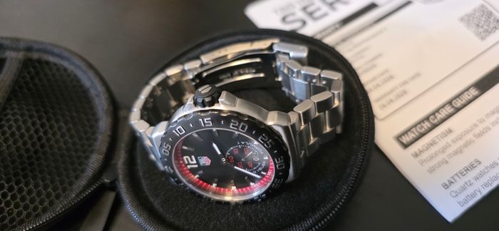 Tag heuer Formula 1 Quartz Men's Watch WAU1114