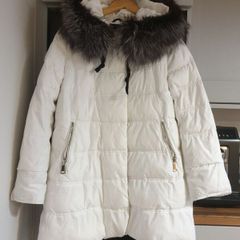 White Winter Jacket With Fur Size Medium