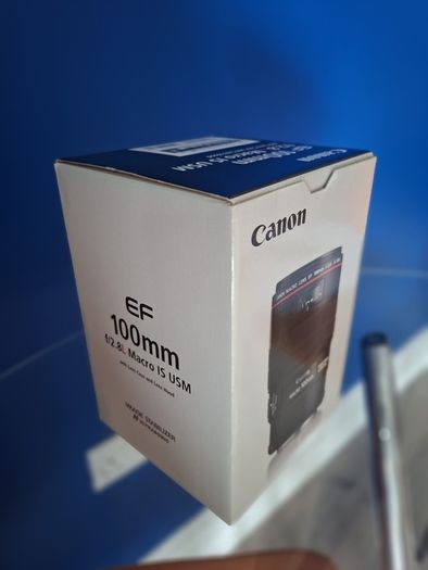 Canon EF 100mm F2.8L IS USM Macro Camera Lens