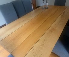 Dining table and chaire