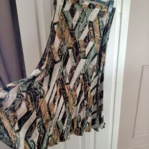 H&M midi skirt size 10