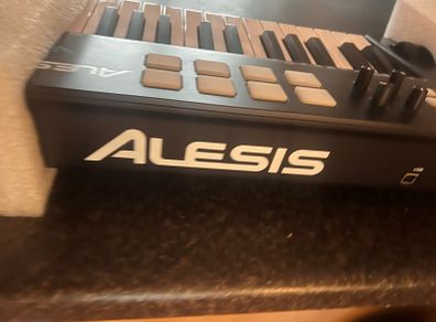 Alesis V25 MK 2