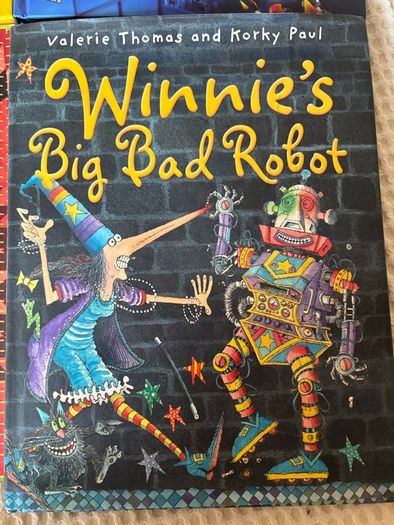 Roblox annual 2020 / Baa Baa Black Sheep & Friends/ & Winnie's Big Bad Robot.