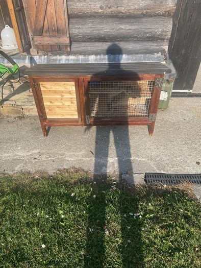 Rabbit hutch