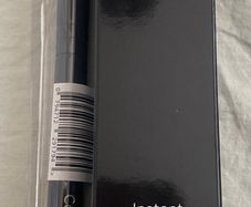 Ayu instant under eye concealer and highlighter brush