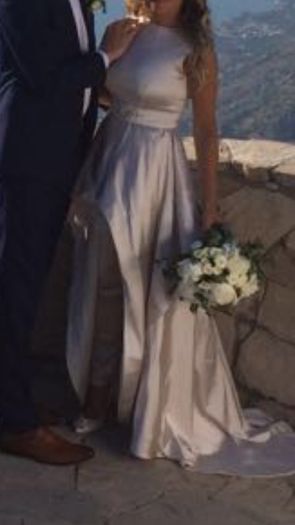Stunning unique wedding dress size 10.