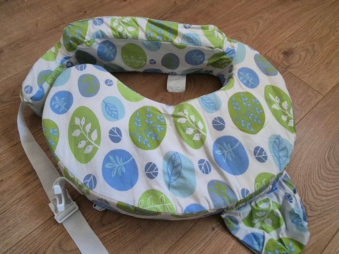 breastfeeding cushion