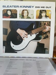 Sleater Kinney - Dig Me Out