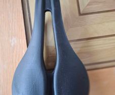 Selle Italia Model X Green Superflow saddle.