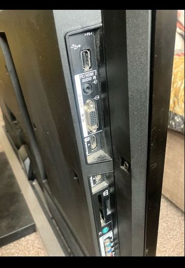 Sony Bravia 40 INCH / Not Smart