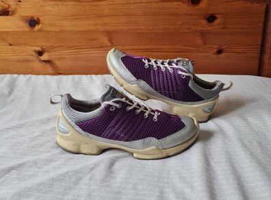 Ecco biom fjhel train Size 4 eu 37 purple/yellow in excellent condition
