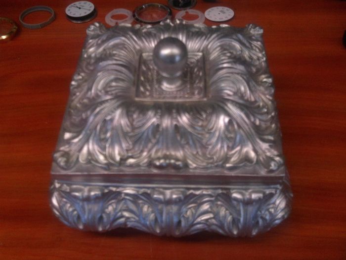 Trinket box