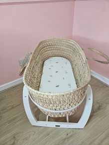 Mamas & Papas Moses Basket with White Rocking Stand