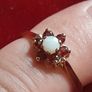 ladies 9ct gold ring Image 9