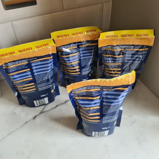 Cat Treats X 4