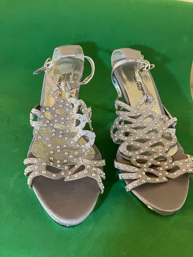 Woman shoes Silver High Heel