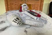 Star Wars Episode VII, VIII, IX Deluxe Battle Action Millennium Falcon