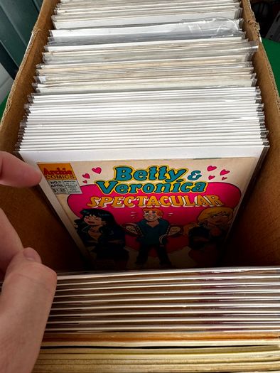 Indie Long Comic Box w 325 Comics for Sale