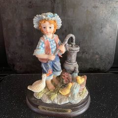 The Juliana Collection Figurine no 51275