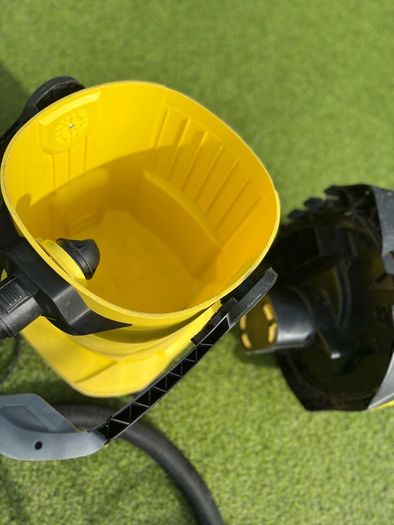 vacuum karcher WET & DRY