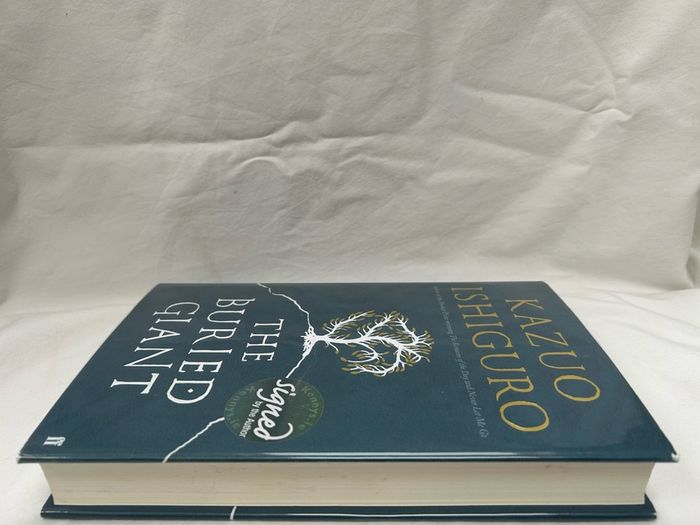 Kazuo Ishiguro The Buried Giant SIGNED Hardback 2015 Faber Nobel Prize Author