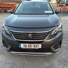 Peugeot 5008 needs engine