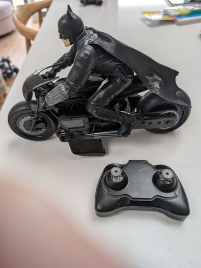 DC Comics The Batman Batcycle RC