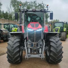 Massey Ferguson 8s 265 dyna VT vario