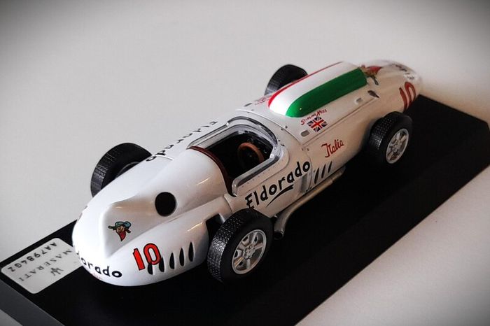 Diecast Model Maserati 420M S.Moss - Collectable 1:43
