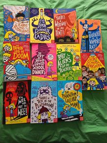 baby aliens series 11 books collection by Pamela Butchart