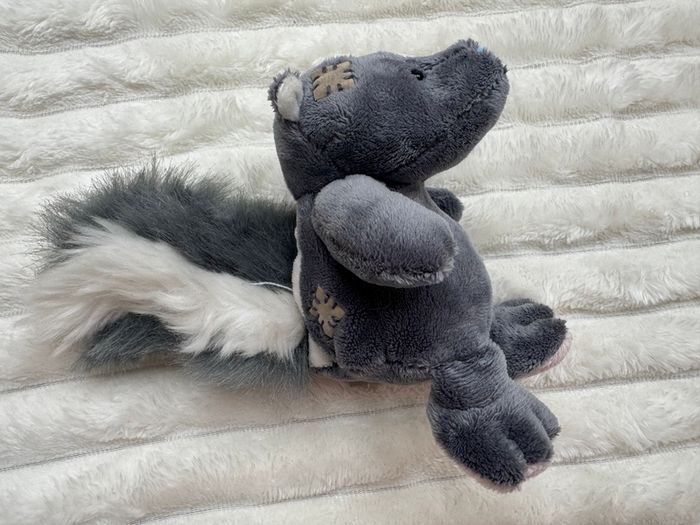 Me To You approx. 4" My Blue Nose Friends Essence the Skunk Please look at the pictures
