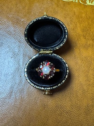9ct Pearl & Garnet Cluster Ring