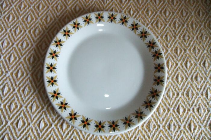 Arklow Pottery Star Dust Pattern 21 Piece Coffee Set
