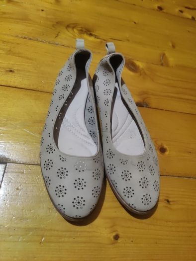 ladies clark shoes