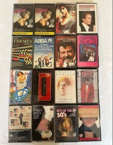 ABBA, Simon and Garfunkel, Shirley Bassey, The Carpenters and other artists cassette tape bundle