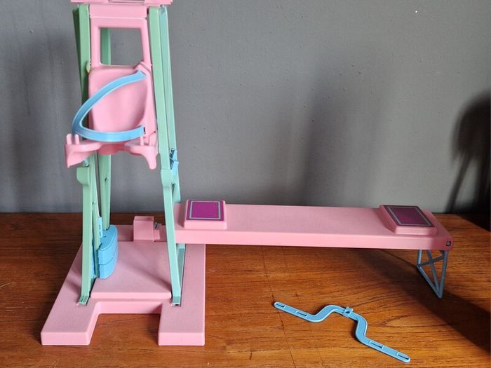 Vintage Barbie Gym 1984