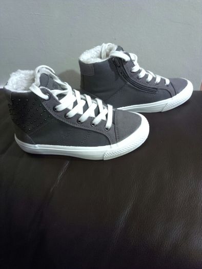 Zara Boots, size EU-29, UK-10
