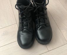 Kids boots