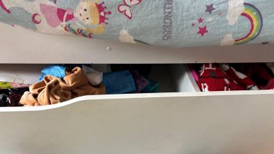Kids bunk bed with storage drawer and build in bookshelf including two mattresses