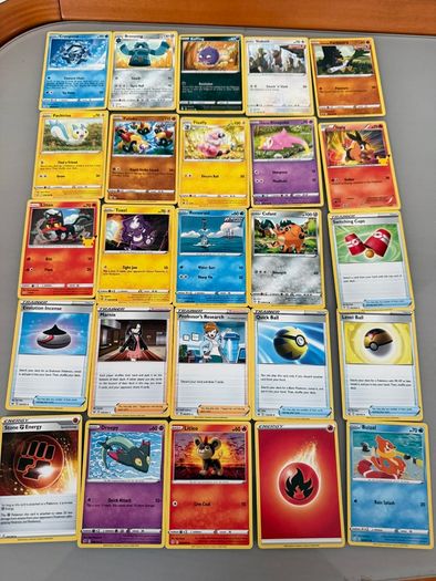 25 Pokemon Cards