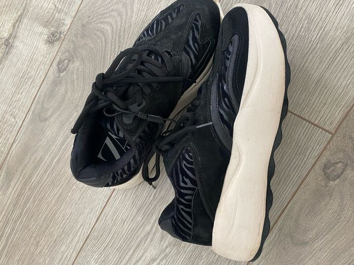 Zara trainers size EUR36