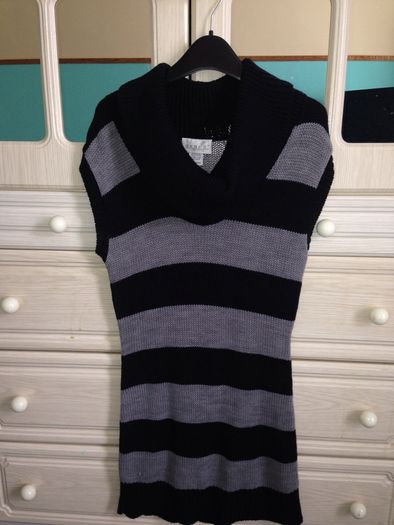 Knitted dress