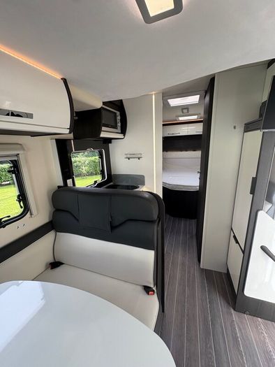 Motorhome - 2021 Ford Roller Team Zefiro 696