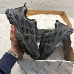 ASICS Gel NYC Gel Quantum style trainers (black/grey)