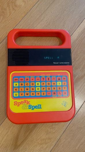 Speak and Spell original 1978 Texas Instruments boxed working English voice