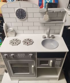 Toy kitchen